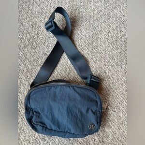 Lululemon belt bag